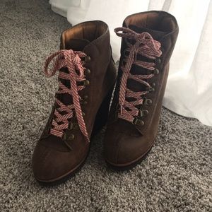 Ash Brown Boots